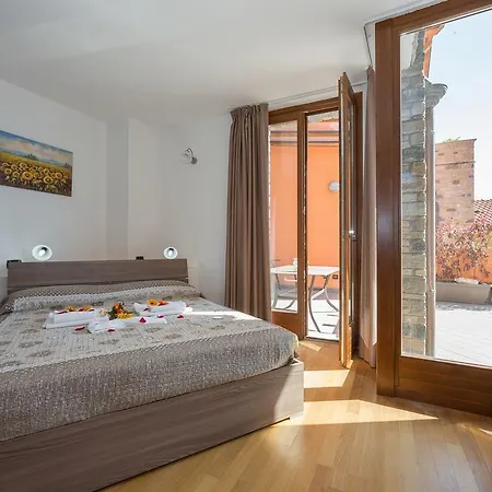 Borgo La Sorgente Aparthotel Gravedona